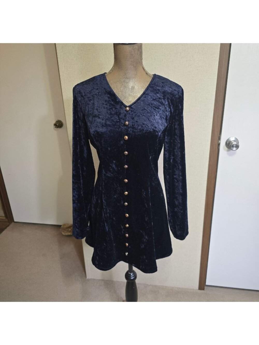 Vintage Brett Alixander Size 12 Long-Sleeve Button-Front Velvet Navy Mini Dress